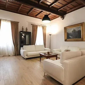 Apartment We - Frattina14 - Piazza Di Spagna, Rome